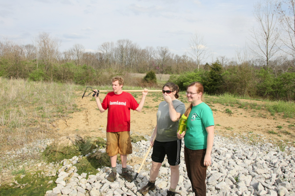 Full Size Image = 2747 K